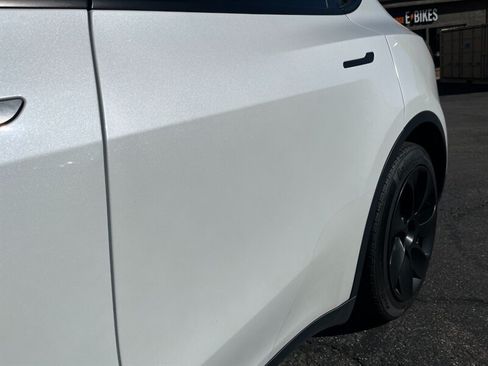 Used 2024 Tesla Model Y Long Range RWD image 28