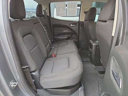 Used 2022 Chevrolet Colorado LT image 16
