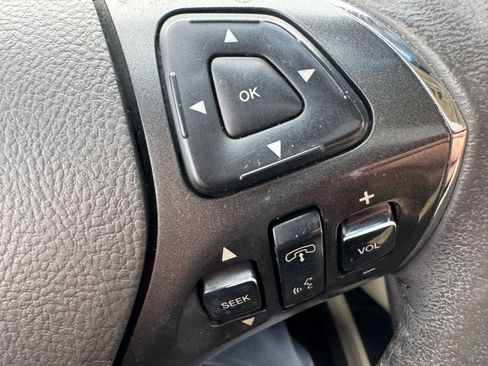 Used 2014 Lincoln MKT AWD w/ Equipment Group 201A image 18