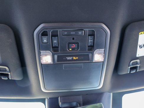 Used 2025 Toyota Tundra Limited image 27