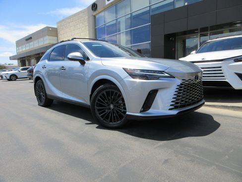 Used 2025 Lexus RX 350h w/ Convenience Package AWD/4WD image 13