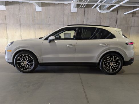 New 2026 Porsche Cayenne AWD/4WD image 2