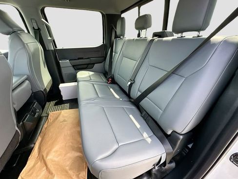 New 2025 Ford F550 4x4 Crew Cab Super Duty w/ XL Chrome Package image 15