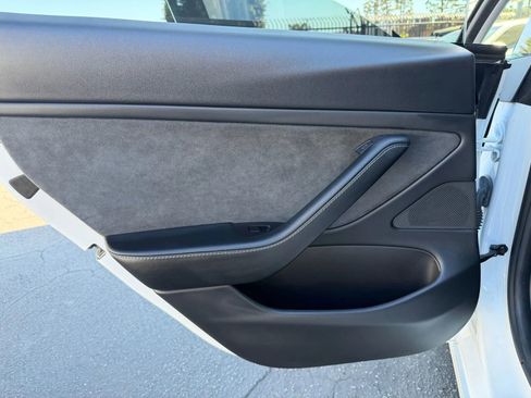 Used 2021 Tesla Model 3 Long Range image 30