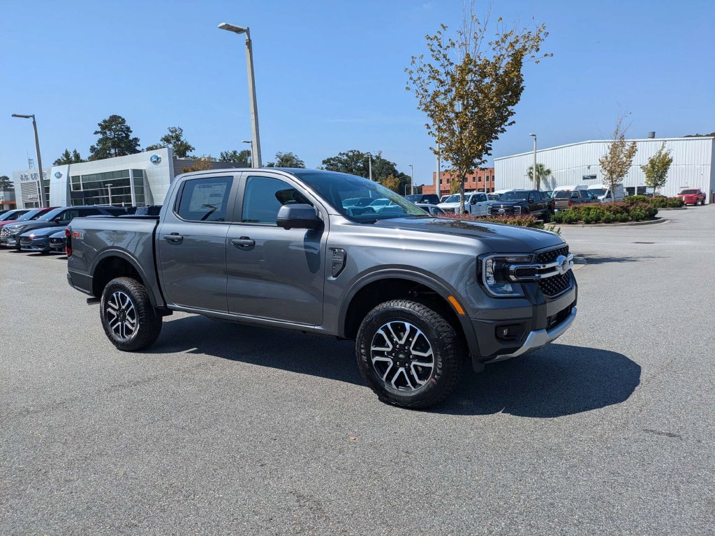 New 2026 Ford Ranger Lariat w/ FX4 Off-Road Package AWD/4WD image 2
