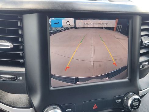 Used 2022 RAM 1500 Big Horn AWD/4WD image 18