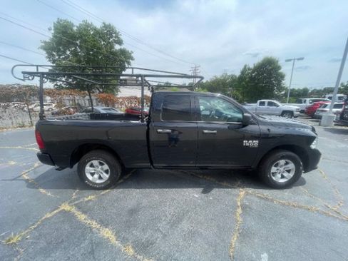 Used 2019 RAM 1500 Express AWD/4WD image 8