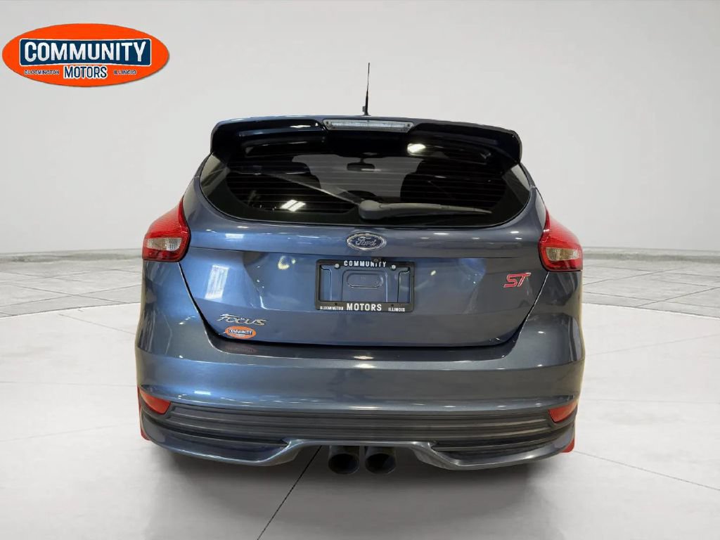 Used 2018 Ford Focus ST FWD image 6