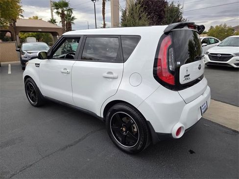 Used 2016 Kia Soul ! image 6