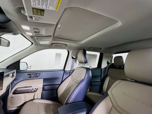 New 2026 Ford Maverick Lariat AWD/4WD image 25