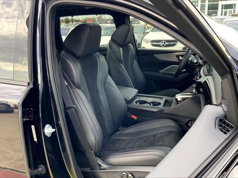 Used 2025 Acura MDX A-Spec image 8