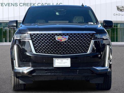 Used 2023 Cadillac Escalade ESV Premium Luxury image 8