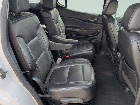Used 2021 GMC Acadia SLT image 19