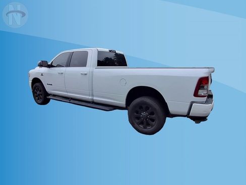 Used 2022 RAM 3500 Big Horn w/ Night Edition AWD/4WD image 6