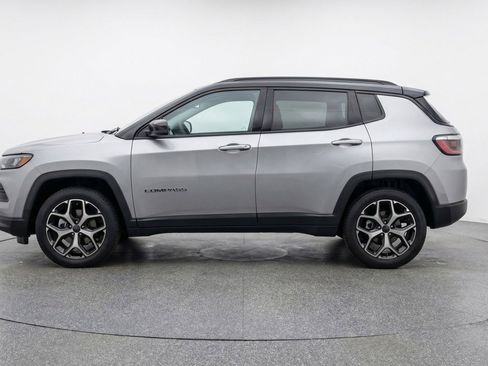 Used 2025 Jeep Compass Limited AWD/4WD image 3
