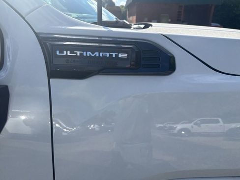 Used 2025 GMC Sierra 2500 Denali Ultimate w/ Max Trailering Package AWD/4WD image 6