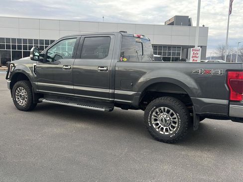 Used 2020 Ford F350 XLT w/ XLT Premium Package image 10