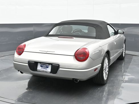 Used 2004 Ford Thunderbird image 7