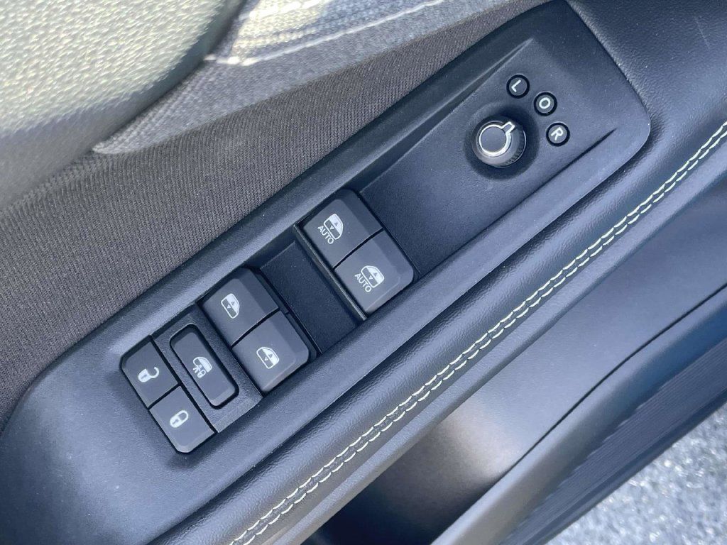 New 2026 Jeep Cherokee Laredo AWD/4WD image 28