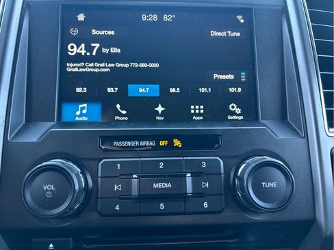 Used 2018 Ford F150 XLT w/ Equipment Group 302A Luxury AWD/4WD image 29