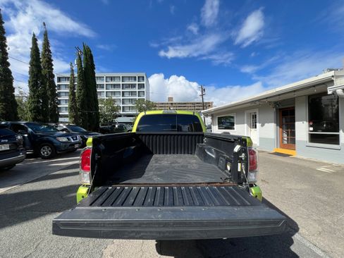 Used 2023 Toyota Tacoma 2WD Double Cab image 17