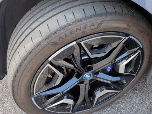 Used 2024 BMW iX M60 AWD/4WD image 13