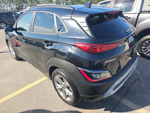 Used 2022 Hyundai Kona SEL w/ Cargo Package FWD image 5