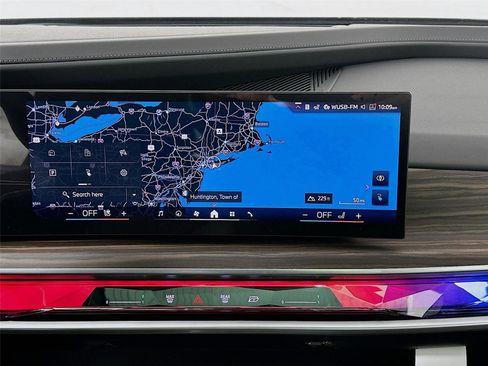 New 2026 BMW i7 xDrive60 image 13