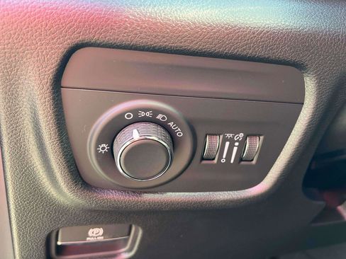 New 2025 Jeep Grand Cherokee L Altitude AWD/4WD image 23