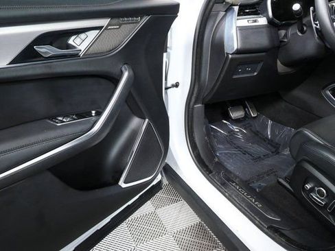 Used 2021 Jaguar F-PACE S image 8