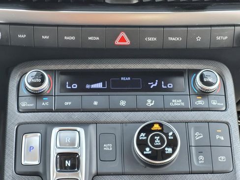 Used 2023 Hyundai Palisade Limited image 18