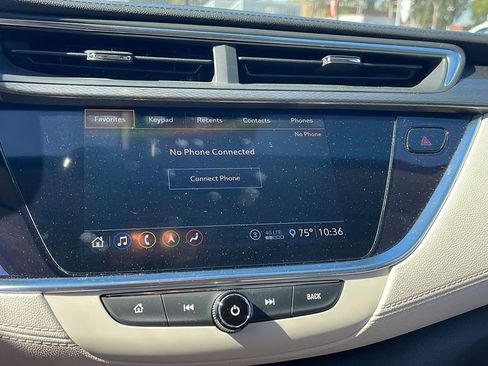 Used 2020 Buick Encore GX Essence w/ Advanced Technology Package image 17