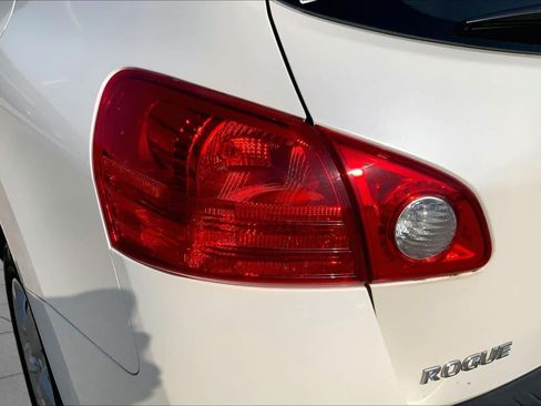 Used 2013 Nissan Rogue S FWD image 26