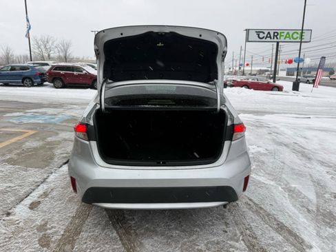 Used 2020 Toyota Corolla LE image 12
