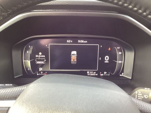 Used 2025 Mitsubishi Outlander SEL image 18