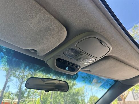 Used 2005 Toyota Sienna FWD image 42