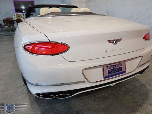 Used 2022 Bentley Continental GT AWD/4WD image 12