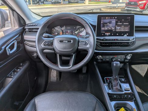 Used 2022 Jeep Compass Trailhawk w/ Sun and Sound Group AWD/4WD image 27