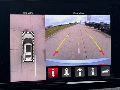 New 2026 Chrysler Pacifica Select image 20