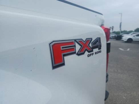 Used 2026 Ford F350 Lariat AWD/4WD image 12