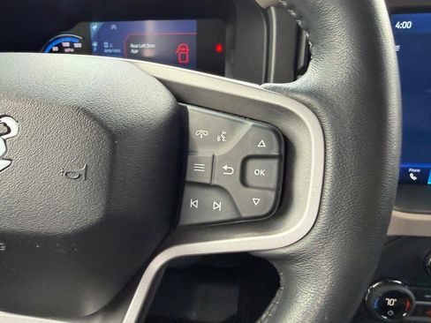 Used 2024 Ford Bronco Wildtrak image 13