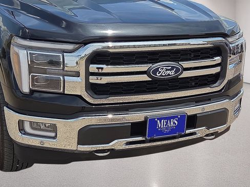 Used 2024 Ford F150 Lariat w/ FX4 Off-Road Package AWD/4WD image 10