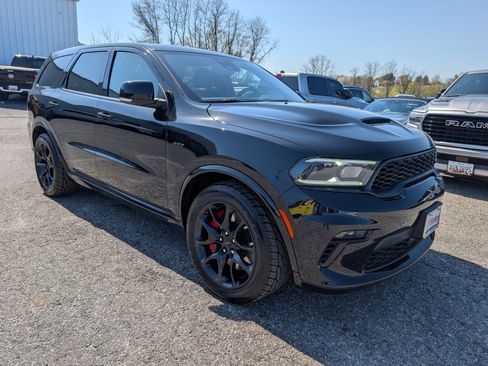 Used 2022 Dodge Durango SRT w/ Technology Group image 7