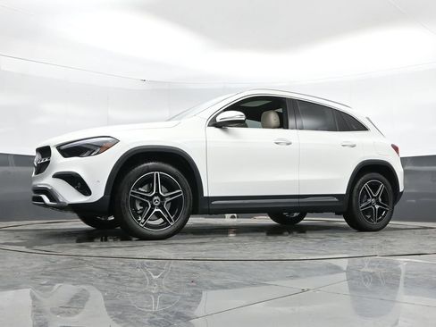 New 2026 Mercedes-Benz GLA 250 4MATIC image 37