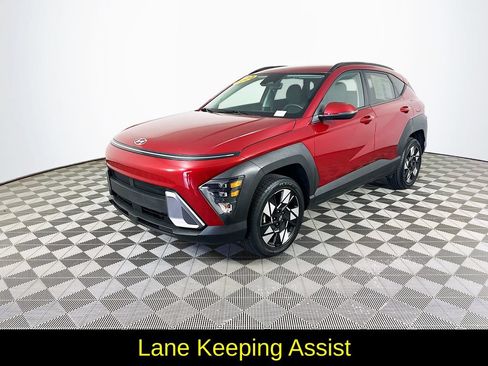 Used 2024 Hyundai Kona SEL AWD/4WD image 5
