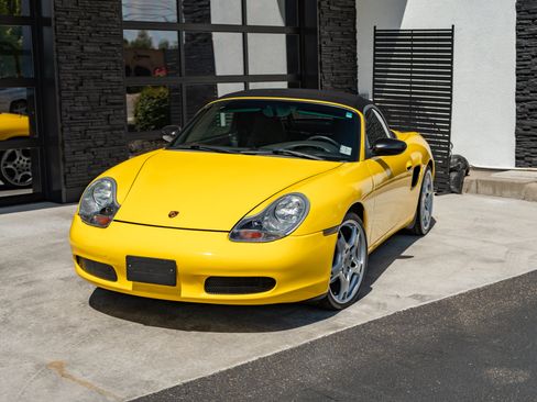 Used 1998 Porsche Boxster RWD image 4