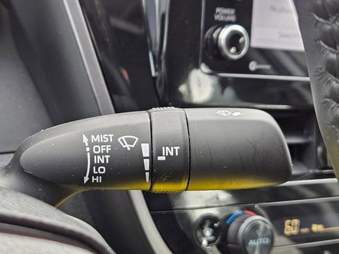 Used 2023 Toyota Camry SE image 24