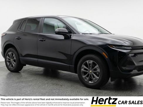 Used 2025 Chevrolet Equinox LT image 1