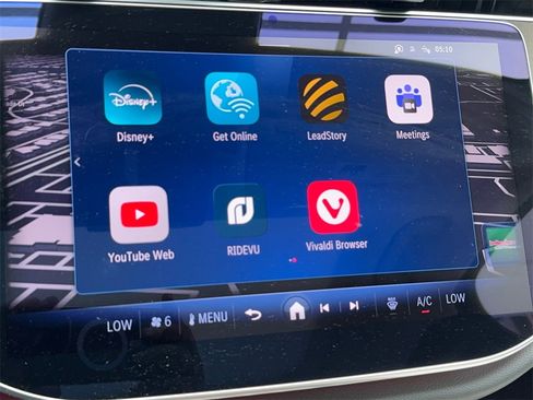 Used 2025 Mercedes-Benz E 350 Sedan w/ Winter Package image 26