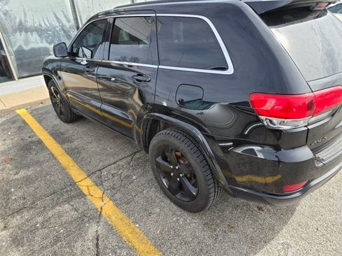 Used 2014 Jeep Grand Cherokee Altitude AWD/4WD image 3